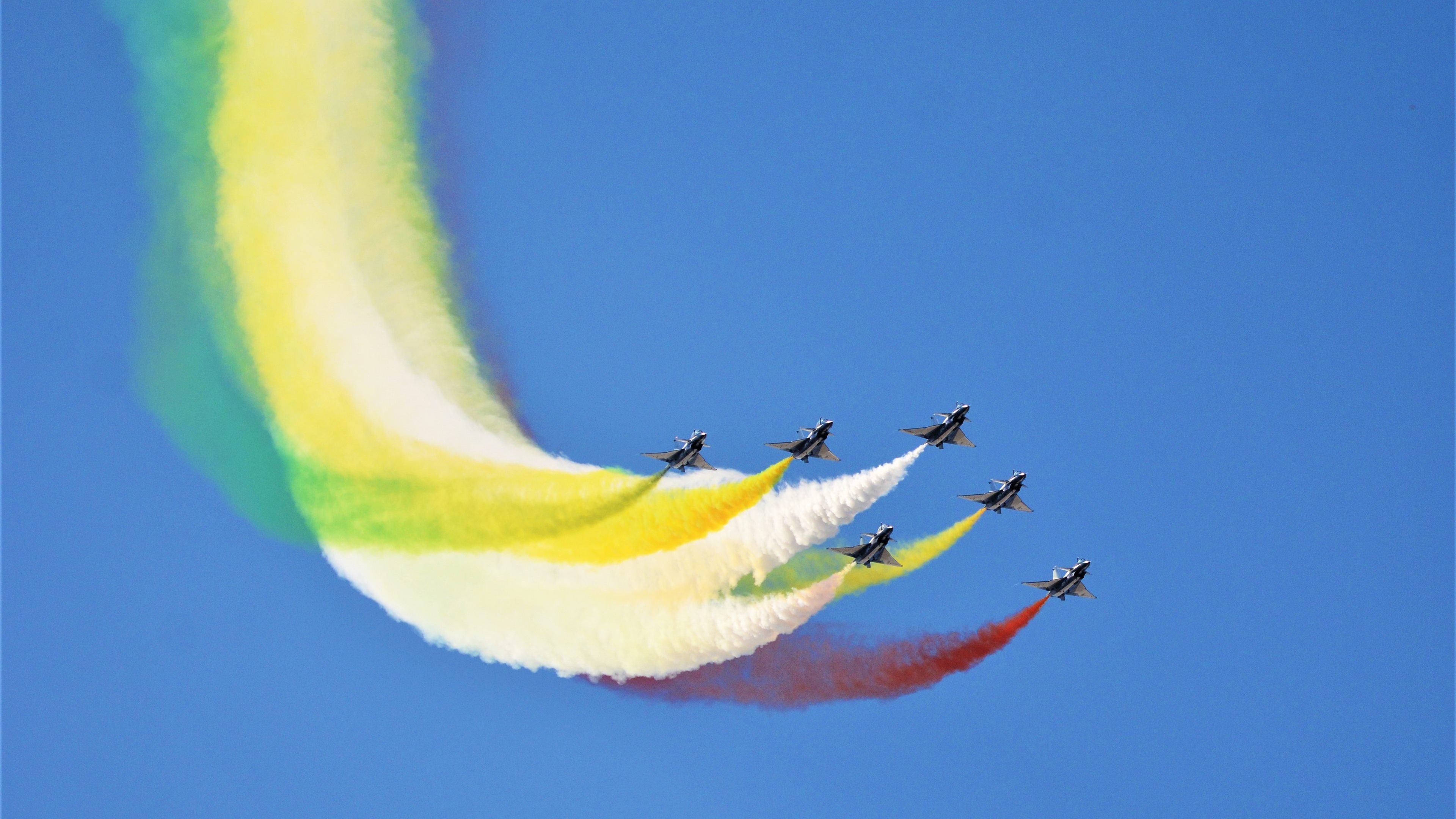 kaiyun官方入口登录-托里·哈斯克冲刺力十足赢得掌声，托里亚斯哈里斯