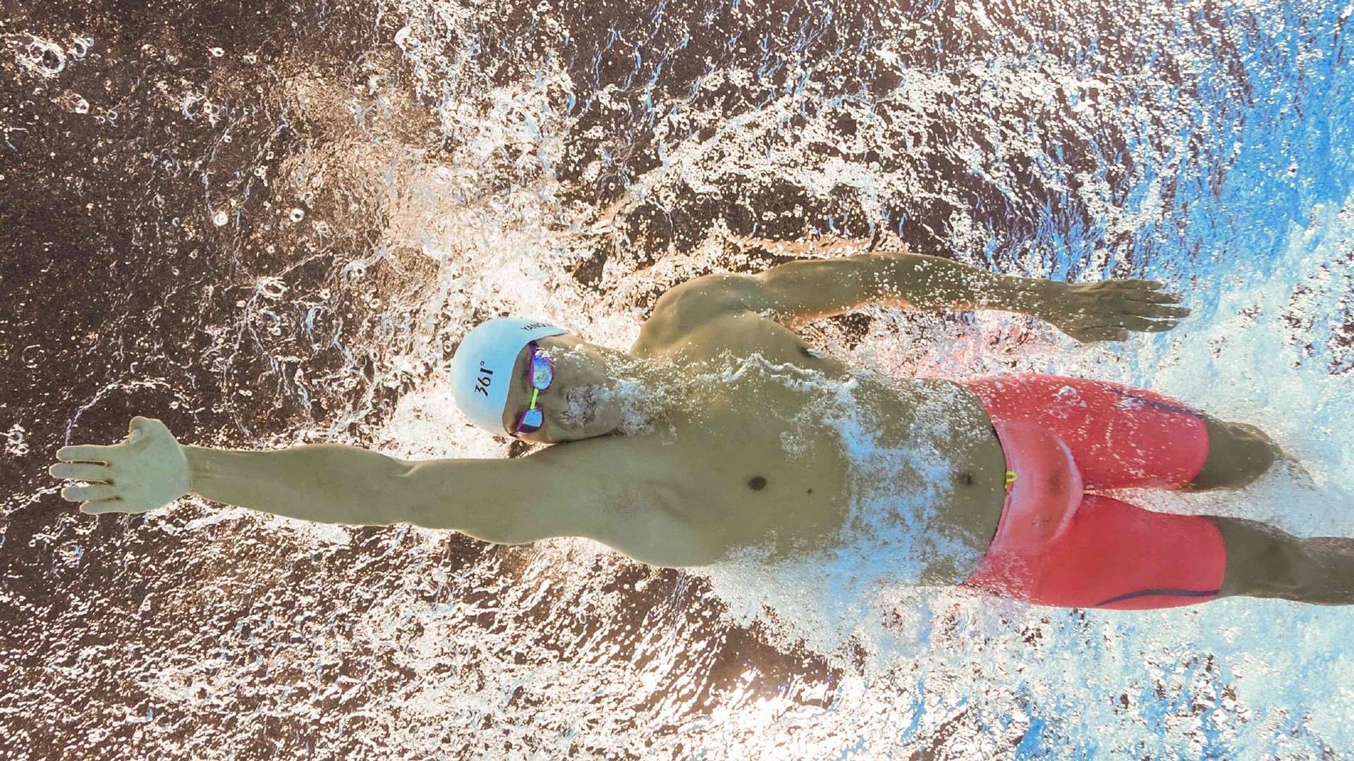 《电竞战队管理揭秘：如何打造一支冠军团队》，电竞战队在哪里训练