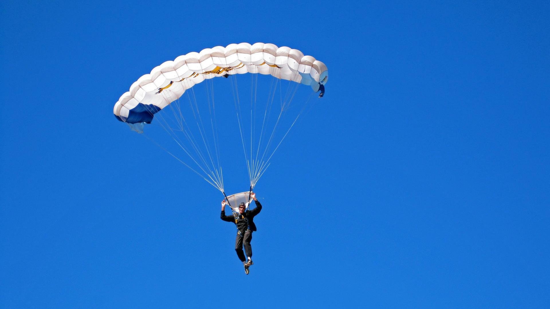 中国男篮明星球员携手公益,传递正能量,中国男篮功勋球员